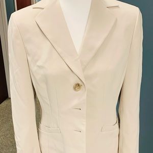 Beautiful creamy white blazer